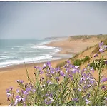 Daire Les Dunes De Blossac 100m De La Avec Garage *